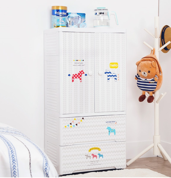 Комод пластиковый Пони, с вешалами, SG01A35