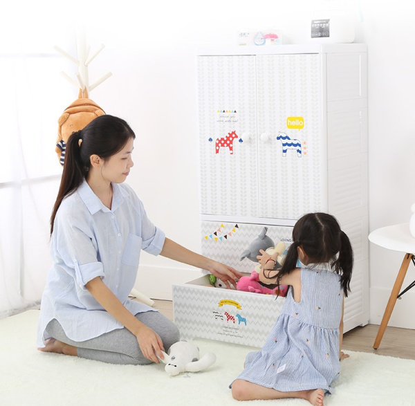 Комод пластиковый Пони, с вешалами, SG01A35