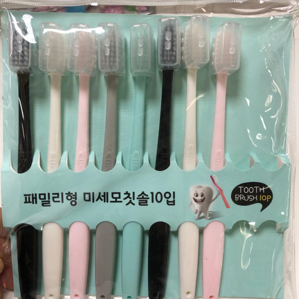 Зубная щетка детская в футляре, 1шт