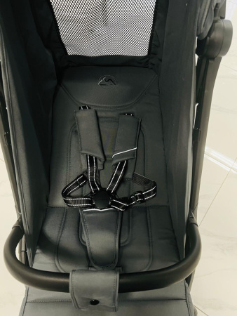 Коляска прогулочная Luxmom M8 Серый