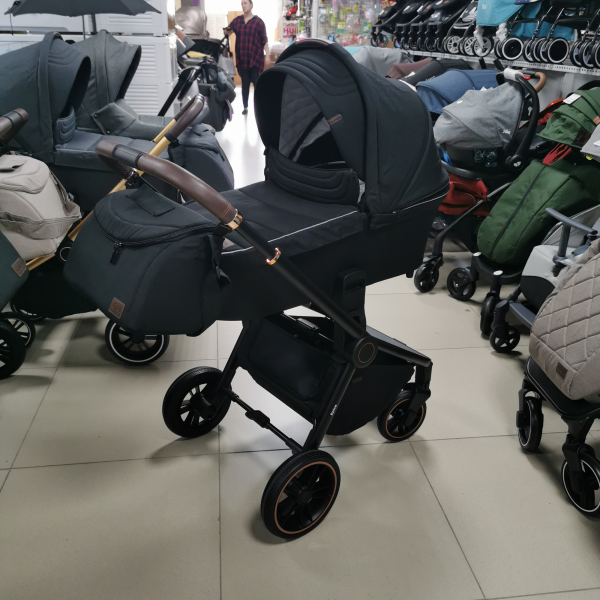 Коляска 2в1 Carrello Epica Черная рама Space Black