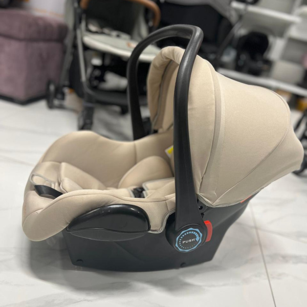 Автолюлька Luxmom 255 Бежевая
