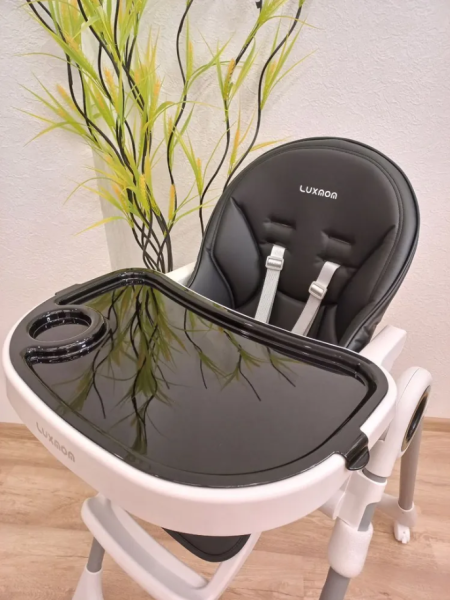 Стул для кормления Luxmom Q1 Черный