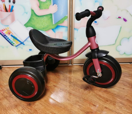 Велосипед трехколесный. Розовый. 568