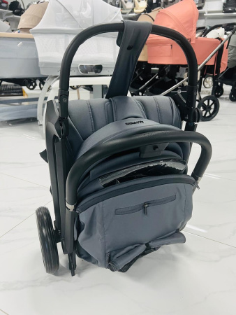 Коляска прогулочная Luxmom M8 Серый