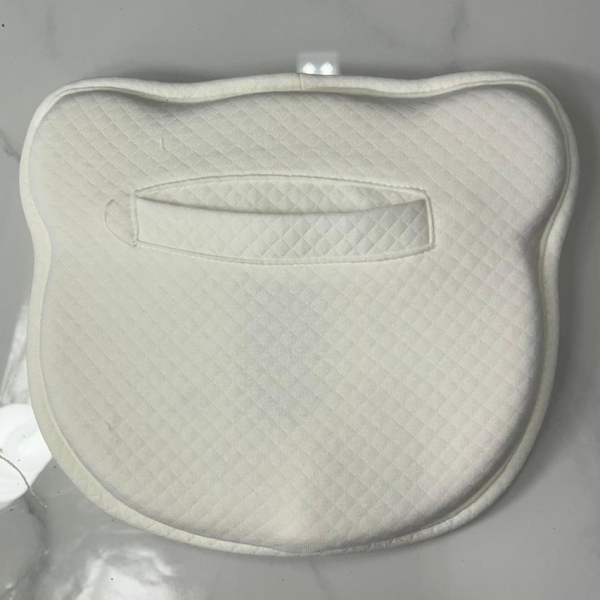 Подушка анатомическая для новорожденного Мишка