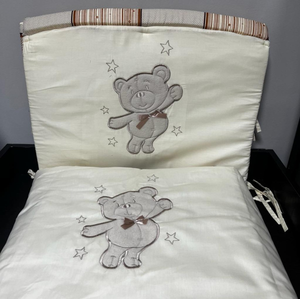 Комплект в кроватку "Мишка со звездами"