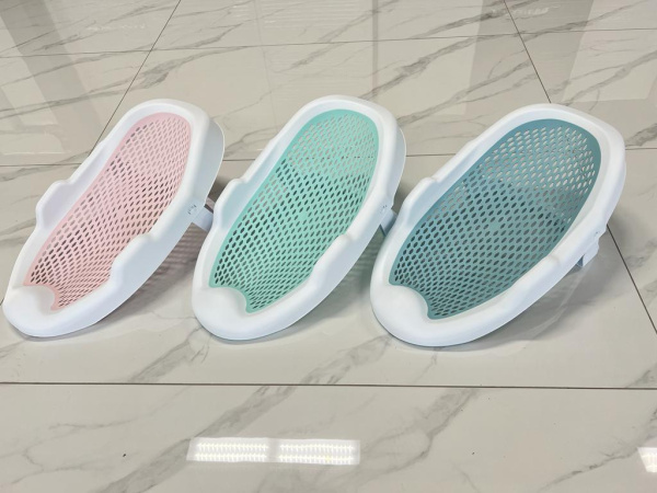 Горка для купания силиконовая. Голубая